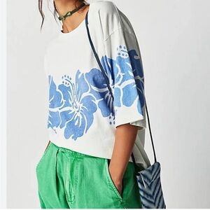 NWOT Free People The Bureau Hibiscus Tee Size XS